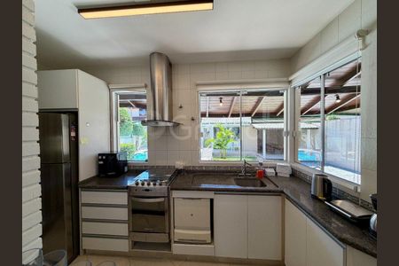 35_photo/952744675b.8d9d2e8c4e07ca84-ATLAS-abcbeee3-fa55-4fe2-816e-023769c25b11.jpg de casa à venda com 4 quartos, 254m² em Jurerê Internacional, Florianópolis