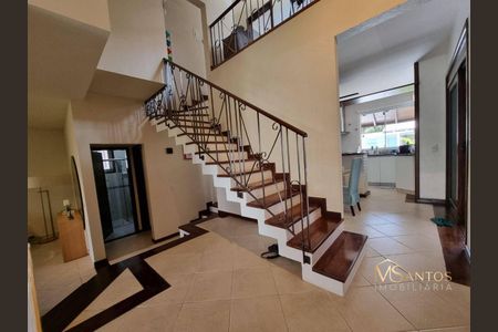 9_photo/9527446767.96ab9a77f00113ea-ATLAS-40b0a960-fdff-4e71-9fd1-8aceca8d559f.jpg de casa à venda com 4 quartos, 300m² em Jurerê Internacional, Florianópolis