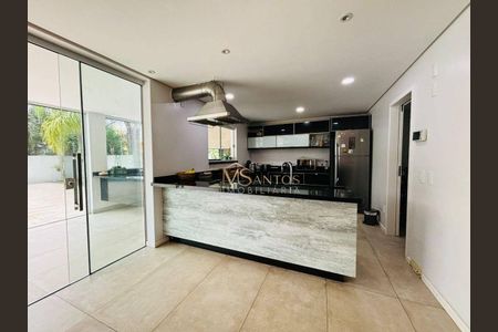 10_photo/95274467a3.d1325d9d06f328eb-ATLAS-cb0760a4-ef0e-491f-8b02-e9dde7c53912.jpg de casa à venda com 3 quartos, 412m² em Jurerê Internacional, Florianópolis