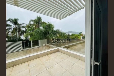 21_photo/95274467a3.d1325d9d06f328eb-ATLAS-e4d34fd9-e0cb-4911-b040-1738352b0f67.jpg de casa à venda com 3 quartos, 412m² em Jurerê Internacional, Florianópolis