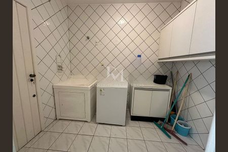 5_photo/95274467af.58506769bdfd2446-ATLAS-bad54747-e7cb-4cca-aa90-21e5d8451e1b.jpg de casa à venda com 4 quartos, 195m² em Jurerê, Florianópolis