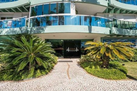 25_photo/95274467b5.659fcc0af5610341-ATLAS-bd7f7287-2903-4e0f-a0bf-7a4b05a3f2ea.jpg de apartamento à venda com 3 quartos, 185m² em Jurerê Internacional, Florianópolis