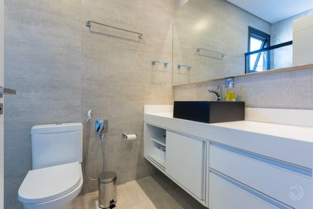 20_photo/95274467bf.7e2ea02b9085bf9d-ATLAS-d3b5dc4b-baa1-426a-b806-6d5b47d2c2ce.jpg de casa à venda com 5 quartos, 355m² em Jurerê Internacional, Florianópolis