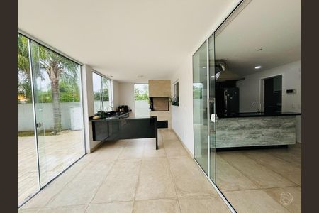 7_photo/95274467bf.82dfd85ef928e01e-ATLAS-b480ab8b-ec62-4b3c-b662-bfbae9050eb9.jpg de casa à venda com 3 quartos, 412m² em Jurerê Internacional, Florianópolis