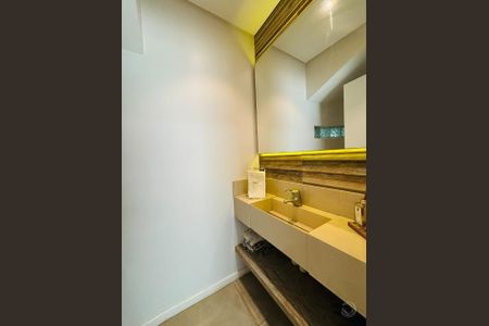 14_photo/95274467bf.82dfd85ef928e01e-ATLAS-e379d8a3-dd45-4473-b434-120e2b0a9fcf.jpg de casa à venda com 3 quartos, 412m² em Jurerê Internacional, Florianópolis