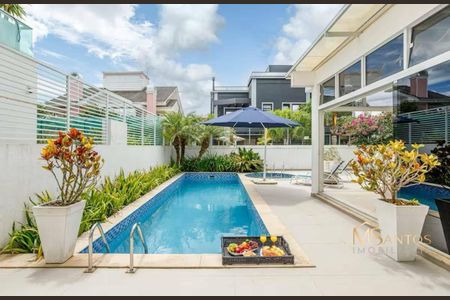 27_photo/95274467cf.cb2272fcfeb20142-ATLAS-5643fa4c-db2e-4096-b6b8-4f38388c1cfb.jpg de casa à venda com 8 quartos, 600m² em Jurerê Internacional, Florianópolis