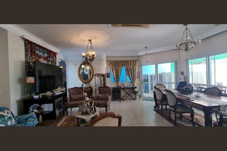 4_photo/95274468a7.9adbb3a8c64252cf-ATLAS-681793c4-e91d-4a75-8034-e2eaa2520a6a.jpg de casa à venda com 3 quartos, 269m² em Jurerê, Florianópolis