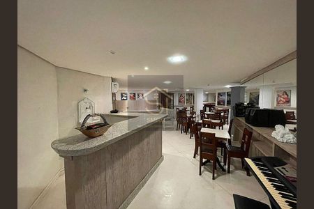 23_photo/9527446e29.974d063b20acfe41-ATLAS-e0ae18f7-28c8-4c73-89f6-23f04d4a9e9e.jpg de casa para alugar com 4 quartos, 450m² em Jurerê, Florianópolis