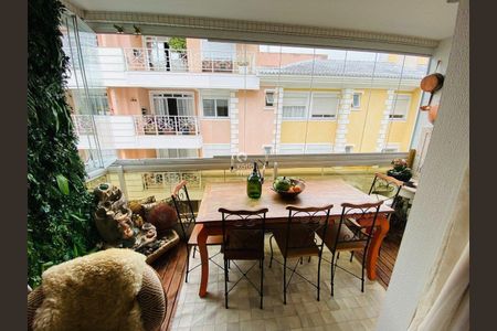 6_photo/9527446f13.29152d4f95012d72-ATLAS-590e7111-fa3b-441f-94de-6588869b1d1d.jpg de apartamento à venda com 2 quartos, 75m² em Jurerê, Florianópolis