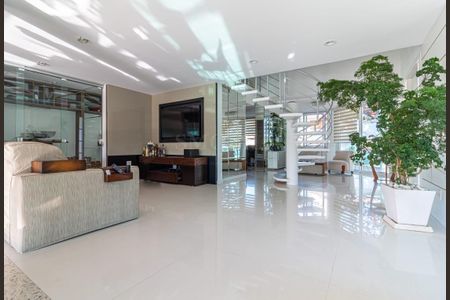 2_photo/9527446f89.fc5987373cdbaa4f-ATLAS-ea509b6b-d45e-4e99-9b75-9e13d40443fd.jpg de casa para alugar com 4 quartos, 300m² em Jurerê, Florianópolis