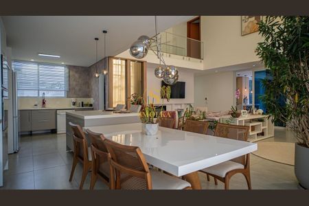 8_photo/9527446fb3.4f01e810a805cb87-ATLAS-4e3620e5-ce04-4672-8835-7dc19dd4e100.jpg de casa à venda com 4 quartos, 354m² em Jurere Leste, Florianópolis