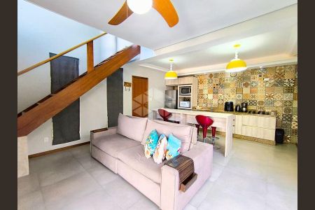 2_photo/9527447003.3aed5bbd04158097-ATLAS-fcfb9b91-9ea9-4956-b187-c7eaa7a8fe0c.jpg de casa para alugar com 2 quartos, 100m² em Jurerê, Florianópolis