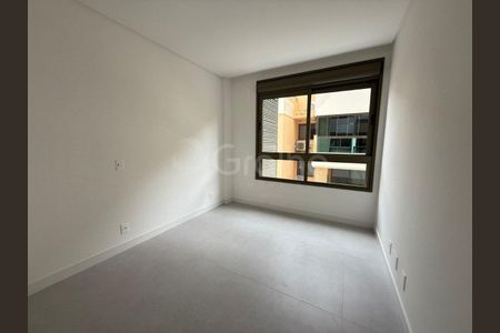 5_photo/952744702d.4b445c0db7377d40-ATLAS-dd200c0f-9c0b-4734-a4dc-ebe3e60d20e9.jpg de apartamento à venda com 1 quarto, 53m² em Jurerê Internacional, Florianópolis