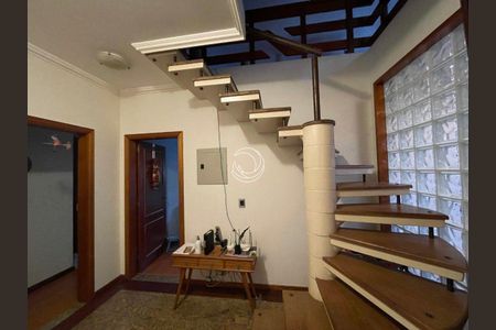 6_photo/952744702f.eda30562fec2c246-ATLAS-17c3a7e1-8066-4bab-8941-993e55c1faf3.jpg de casa à venda com 5 quartos, 430m² em Jurerê, Florianópolis