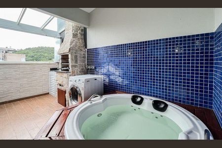 5_photo/9527447125.7b82ae90ba66a243-ATLAS-e64f0d43-3e1d-489a-9632-dc792c0ff2a2.jpg de apartamento para alugar com 1 quarto, 67m² em Jurerê, Florianópolis