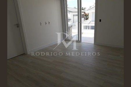 12_photo/9527447753.3714cccd63f8fe2d-ATLAS-5f18d64f-b565-4d15-8b8d-155d42f6ecf1.jpg de casa à venda com 4 quartos, 570m² em Jurerê Internacional, Florianópolis