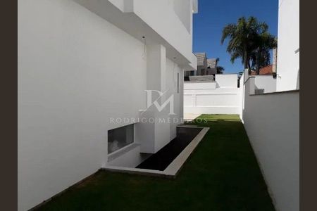 5_photo/9527447753.3714cccd63f8fe2d-ATLAS-d286364e-6d95-451f-8c79-e5e98b1e086b.jpg de casa à venda com 4 quartos, 570m² em Jurerê Internacional, Florianópolis