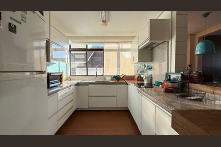 11_photo/952744797b.7a3b92362c66c5b9-ATLAS-5c3bb7fa-40e4-4bbd-ae1d-89a77d2f6c6f.jpg de apartamento à venda com 2 quartos, 76m² em Jurerê, Florianópolis