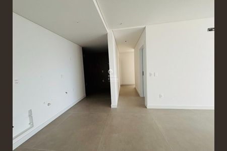 3_photo/9527447a2f.c202053c0eb79174-ATLAS-b69eb05f-e62e-4b99-b75f-84b140a85baf.jpg de apartamento à venda com 3 quartos, 109m² em Jurerê, Florianópolis