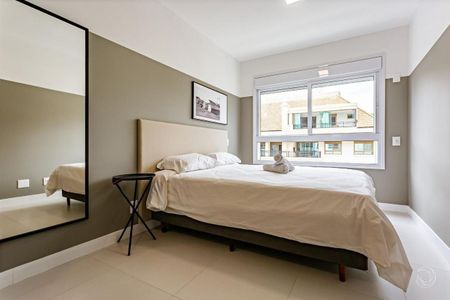 10_photo/9527447ac3.3e309cec4d0f7e9e-ATLAS-f4d74ad2-9d98-4551-8cd2-56bded25ee2c.jpg de apartamento à venda com 2 quartos, 80m² em Jurerê, Florianópolis