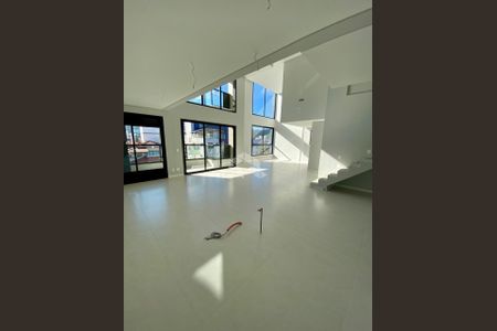 17_photo/9527447ad7.70d34e1d457a0501-ATLAS-90a4d90b-b5a3-48bd-b2fb-e456cfee86f4.jpg de apartamento à venda com 3 quartos, 205m² em Jurerê, Florianópolis