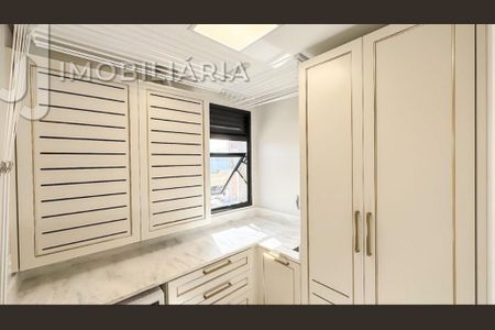18_photo/9527447baf.d5df53ee6b94e6a4-ATLAS-385a55fb-5c02-4810-b02c-2a815dbaeb33.jpg de apartamento à venda com 4 quartos, 290m² em Jurerê, Florianópolis