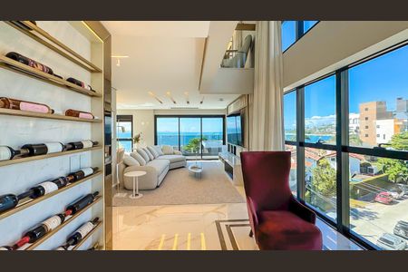 5_photo/9527447baf.d5df53ee6b94e6a4-ATLAS-e441470f-232b-4b3d-90a2-1af5c1f00f6e.jpg de apartamento à venda com 4 quartos, 244m² em Jurerê, Florianópolis