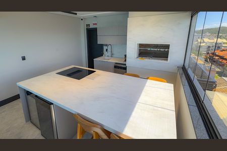 47_photo/9527447baf.d5df53ee6b94e6a4-ATLAS-e9afdf3e-c371-443d-88ad-d27a2d5cbf3c.jpg de apartamento à venda com 4 quartos, 244m² em Jurerê, Florianópolis