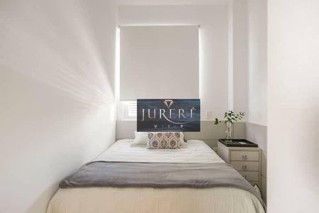 6_photo/9527447bbb.fe96b63aec789ef1-ATLAS-8a1546b3-3d01-452b-819f-674b2a2833a3.jpg de casa à venda com 8 quartos, 300m² em Jurerê, Florianópolis