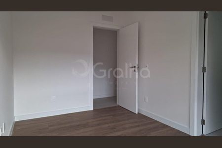 12_photo/9527447bd9.7d0ed0b8efb6ddcc-ATLAS-dec774f7-7f5f-493e-b69b-3edd0d75051c.jpg de apartamento à venda com 3 quartos, 120m² em Jurerê, Florianópolis