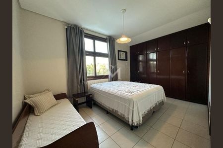 6_photo/952744f607.a3ae9ae7e703bbee-ATLAS-26310c12-5e3a-4a7e-8a0a-6ecda60f9cc4.jpg de casa à venda com 5 quartos, 301m² em Jurerê, Florianópolis