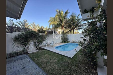 8_photo/952744f607.a3ae9ae7e703bbee-ATLAS-2c6cdaf6-4e76-4137-b8fd-cb837383ae48.jpg de casa à venda com 5 quartos, 301m² em Jurerê, Florianópolis