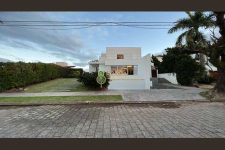 6_photo/952744f61d.ba3e4f1a03d92c8a-ATLAS-1fa67f0f-ca62-465e-a57d-b33902e4ee96.jpg de casa à venda com 4 quartos, 430m² em Jurerê Internacional, Florianópolis