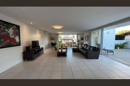 7_photo/952744f61d.ba3e4f1a03d92c8a-ATLAS-2cf95b23-8fb2-4564-9c5f-6e4b834019ae.jpg de casa à venda com 4 quartos, 430m² em Jurerê Internacional, Florianópolis