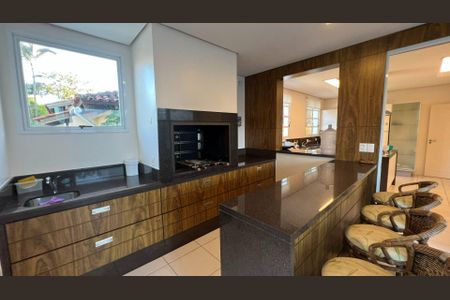 12_photo/952744f61d.ba3e4f1a03d92c8a-ATLAS-d8cf8146-c3b3-47cd-802d-92e9f313fb72.jpg de casa à venda com 4 quartos, 480m² em Jurerê Internacional, Florianópolis