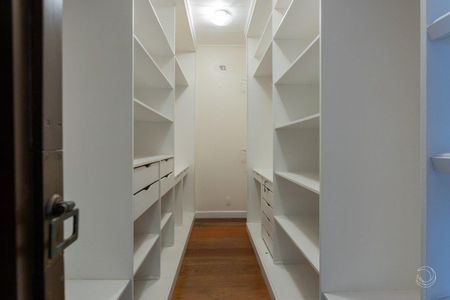 18_photo/952744f639.cdc422f0f5acc07d-ATLAS-070baeae-fb5c-4eaf-aae1-b9dc1d978d2b.jpg de casa à venda com 5 quartos, 467m² em Jurerê, Florianópolis