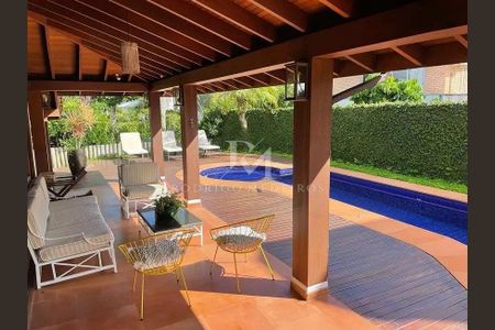 4_photo/952744f64b.d41ccc6539b5b4b0-ATLAS-2bd1f93f-8aa0-41f7-9f11-d8020647b662.jpg de casa à venda com 4 quartos, 500m² em Jurerê, Florianópolis