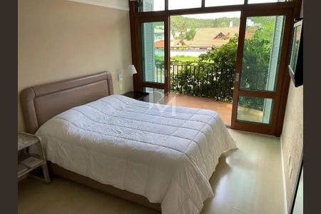 10_photo/952744f64b.d41ccc6539b5b4b0-ATLAS-7606f792-1a7d-4440-9def-9e5baf739d2c.jpg de casa à venda com 4 quartos, 500m² em Jurerê, Florianópolis