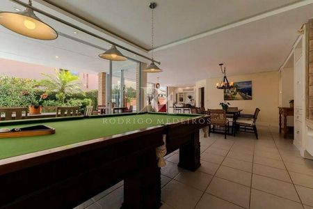 6_photo/952744f64b.f2bfaed4af7a5e8b-ATLAS-13e5cf81-be48-4971-bc9b-b08ab6c76034.jpg de casa à venda com 5 quartos, 405m² em Jurerê Internacional, Florianópolis