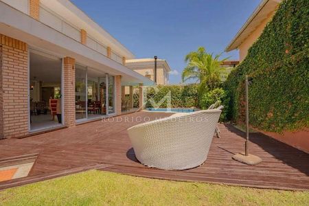 22_photo/952744f64b.f2bfaed4af7a5e8b-ATLAS-497ad334-373a-4489-8a8b-efdab24a6e80.jpg de casa à venda com 5 quartos, 405m² em Jurerê Internacional, Florianópolis