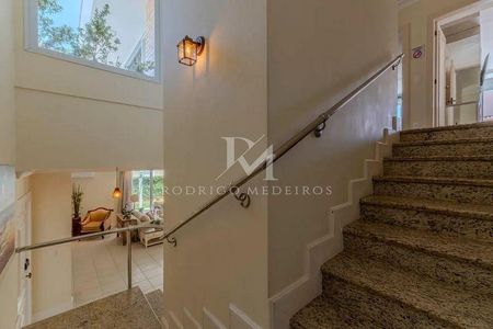 29_photo/952744f64b.f2bfaed4af7a5e8b-ATLAS-a1ea9287-efea-496b-a5df-d8777bb09c39.jpg de casa à venda com 5 quartos, 405m² em Jurerê Internacional, Florianópolis