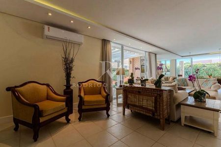 9_photo/952744f64b.f2bfaed4af7a5e8b-ATLAS-de5f3cfb-e262-4cb0-9843-61f6ffd29a34.jpg de casa à venda com 5 quartos, 405m² em Jurerê Internacional, Florianópolis