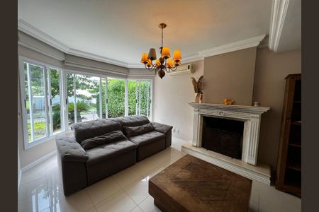 4_photo/952744f673.6fe88814f58c8792-ATLAS-e91d74dc-e4e3-4858-b43f-4660dd473cee.jpg de casa à venda com 5 quartos, 364m² em Jurerê Internacional, Florianópolis