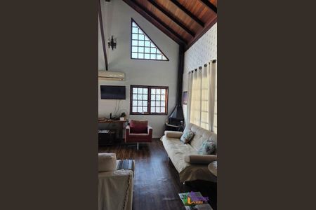 3_photo/952744f7eb.445c0bca81181d7a-ATLAS-74cb2894-c228-4541-8ecc-30863efb82f0.jpg de casa para alugar com 4 quartos, 225m² em Jurerê Internacional, Florianópolis
