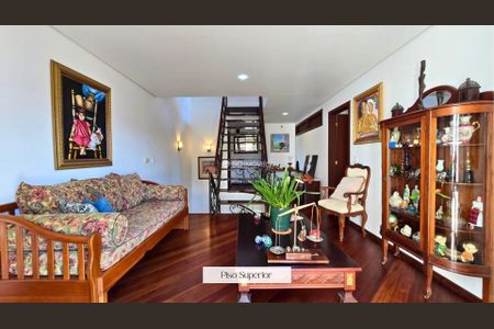 4_photo/952744f7f5.93b8fa184532727f-ATLAS-060bc436-1eef-4e8f-aa9a-41d934a9ef26.jpg de casa à venda com 6 quartos, 549m² em Jurerê Internacional, Florianópolis