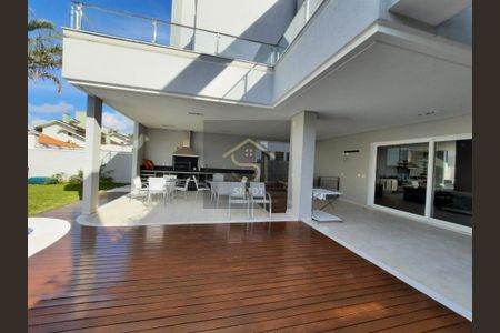 4_photo/952744f815.e1ca94af1d067e3a-ATLAS-0a11a6e2-d3a9-4e80-8d68-5518b860a2a8.jpg de casa de condomínio à venda com 7 quartos, 900m² em Jurerê, Florianópolis