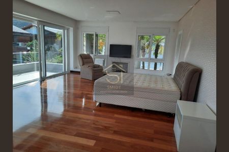 11_photo/952744f815.e1ca94af1d067e3a-ATLAS-a7cc9fb7-70a3-41f2-97ff-dafad5d8e34b.jpg de casa de condomínio à venda com 7 quartos, 900m² em Jurerê, Florianópolis