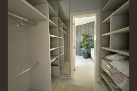 13_photo/952744f991.b60f5a7682bed42c-ATLAS-aee0e8f4-ef71-426e-b44a-3a32de0d2804.jpg de casa à venda com 5 quartos, 1102m² em Jurerê Internacional, Florianópolis