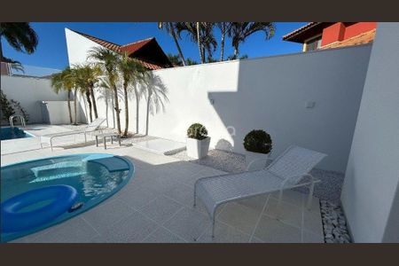 37_photo/952744f9bf.2c8116dfbb5debf9-ATLAS-c1868ca7-3c40-4b46-807b-bf64cae4b038.jpg de casa à venda com 4 quartos, 485m² em Jurerê Internacional, Florianópolis