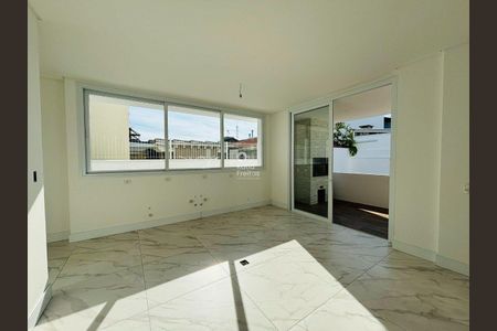 2_photo/952744f9c3.60978ffcad3ca4e7-ATLAS-03421f61-3f99-4e50-9b33-eb63e489cc2a.jpg de casa à venda com 4 quartos, 526m² em Jurerê Internacional, Florianópolis